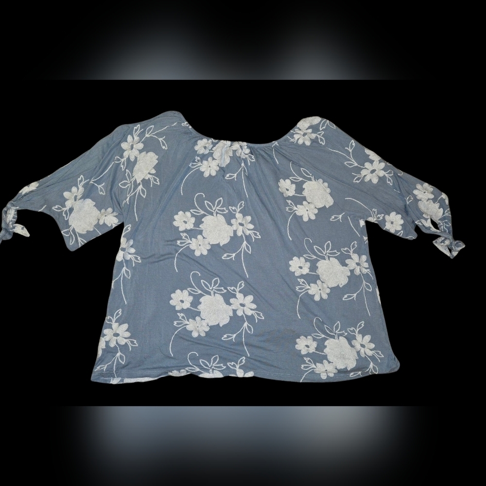 Liv Los Angeles Floral Women's Embroidered Blouse, 3X - Picture 2 of 8